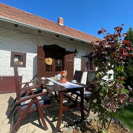 Badacsonyi Présház Casa de Férias